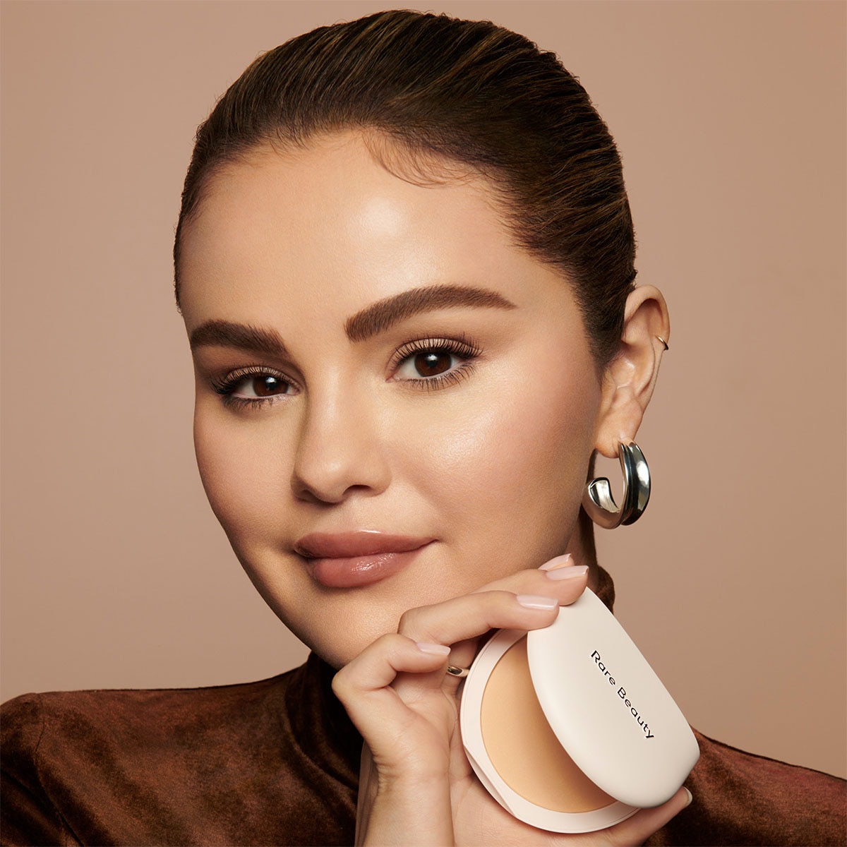 TRUE TO MYSELF TINTED PRESSED TALC-FREE FINISHING POWDER (POLVO FIJADOR PARA ROSTRO)